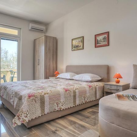 Apartmani Agape Petrovac Екстериор снимка