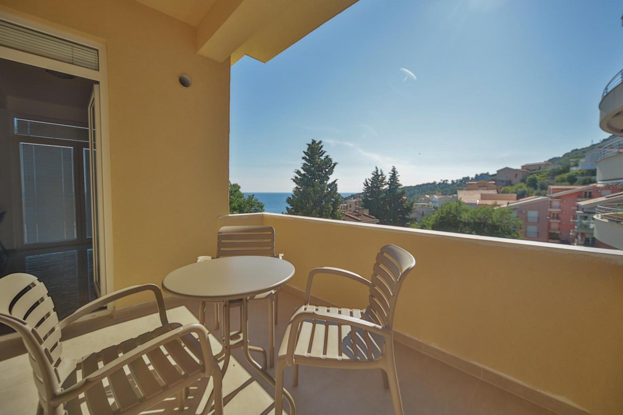 Apartmani Agape Petrovac Екстериор снимка