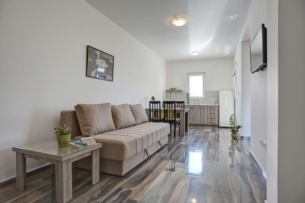 Apartmani Agape Petrovac Екстериор снимка