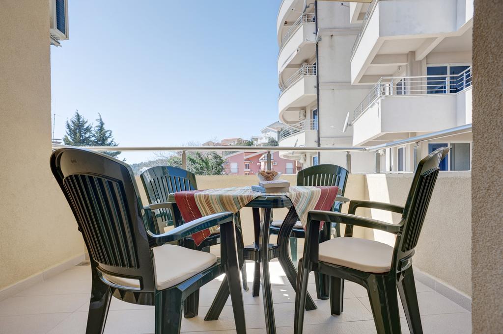 Apartmani Agape Petrovac Екстериор снимка