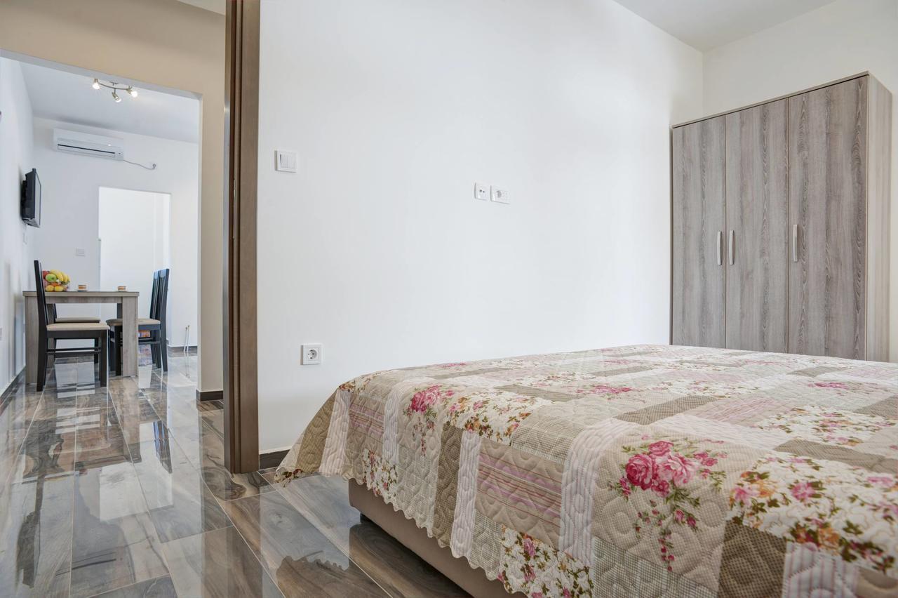 Apartmani Agape Petrovac Екстериор снимка